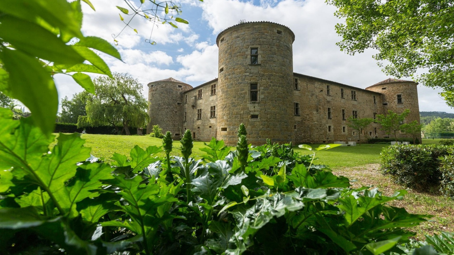 Chateau des ducs de joyeuse 