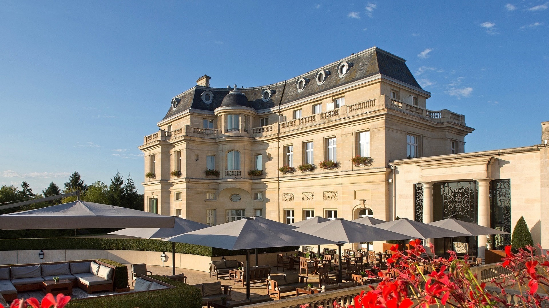 Chateau hotel mont royal chantilly paris