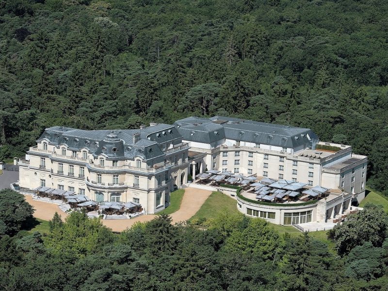 Chateau hotel mont royal chantilly paris