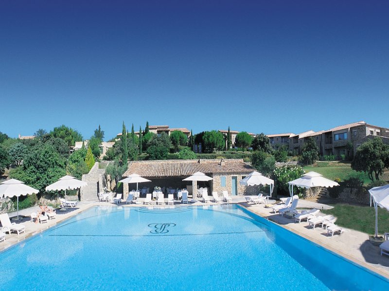 Les bories Avignon Gordes piscine