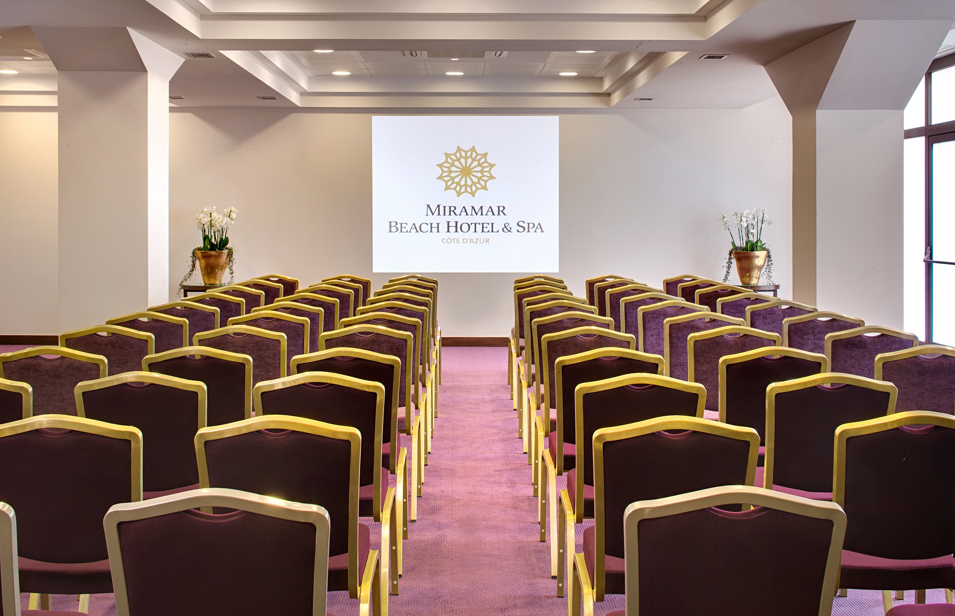 Salle de présentation Cannes