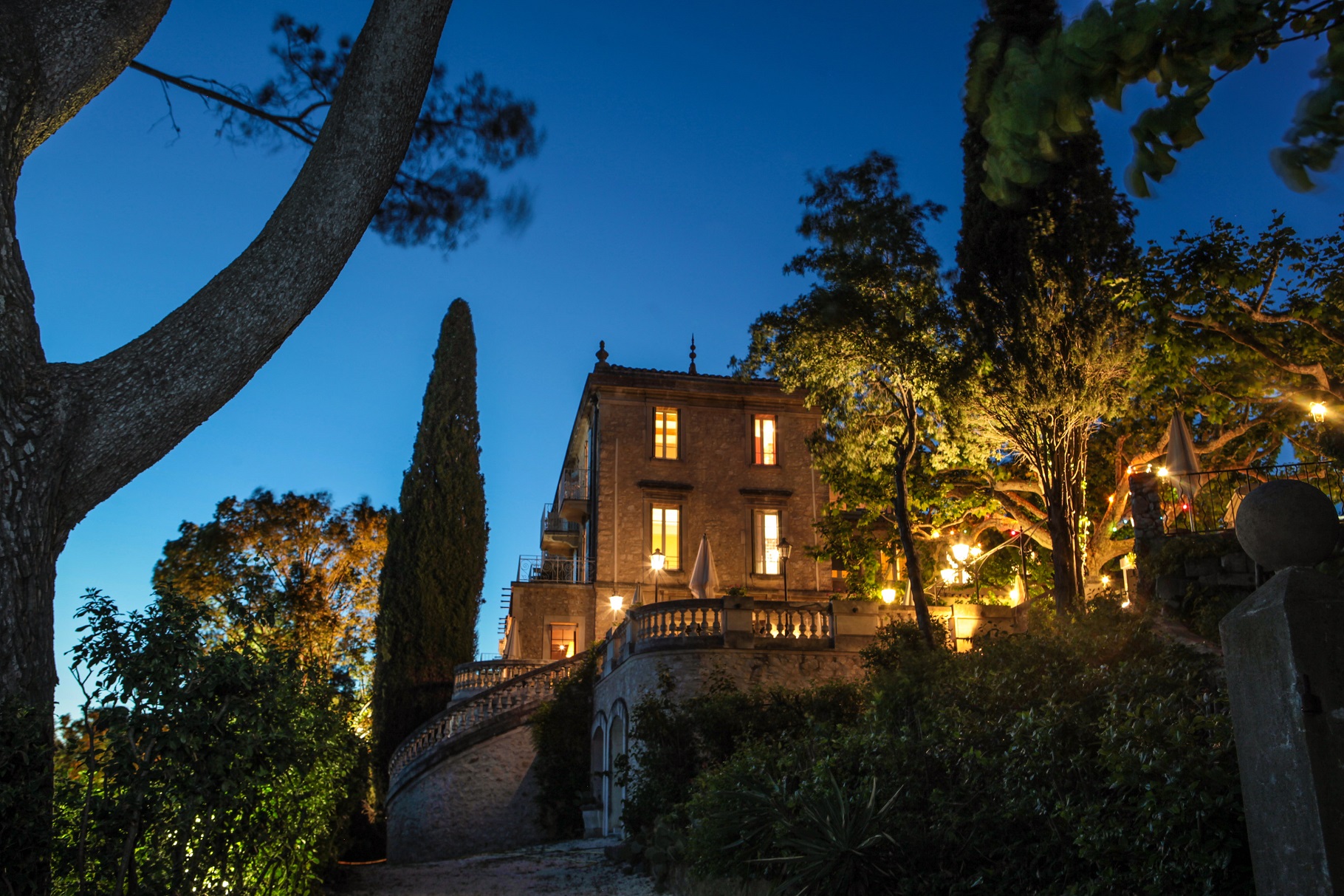 Auberge de Noves - Chateaurenard - Avignon nocturne