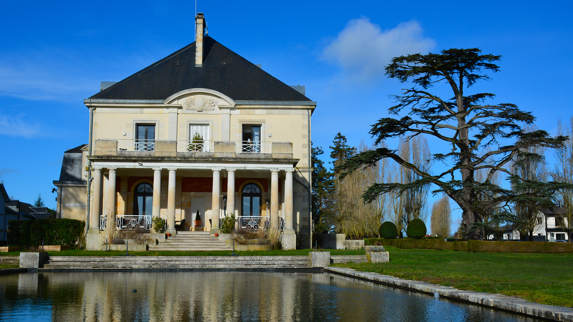 Manoir de Beauvoir Poitiers Garrigae