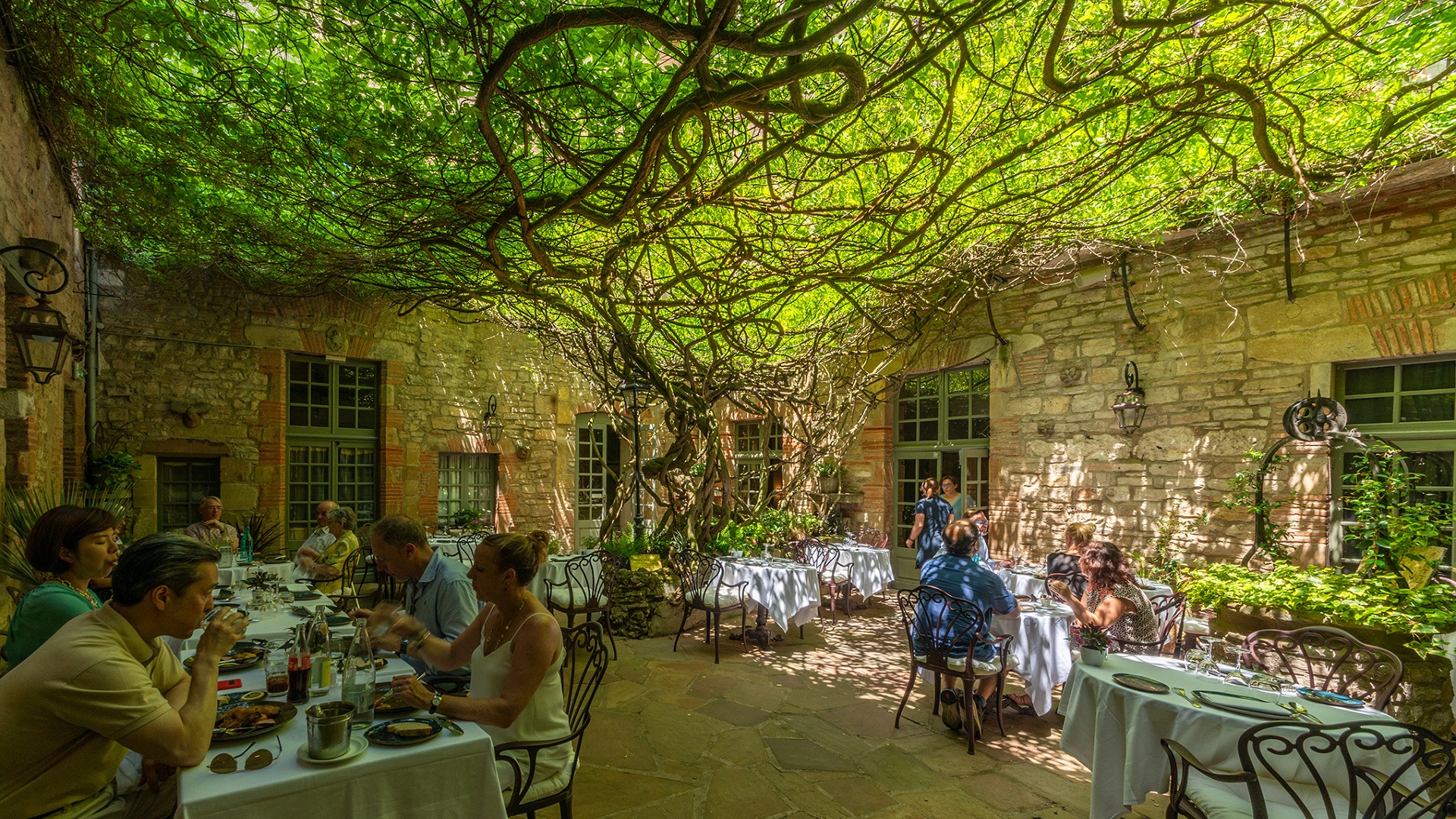 hostellerie-du vieux-cordes-cordes-sur-ciel-occitanie-tarn-cuisine-101-seminaires