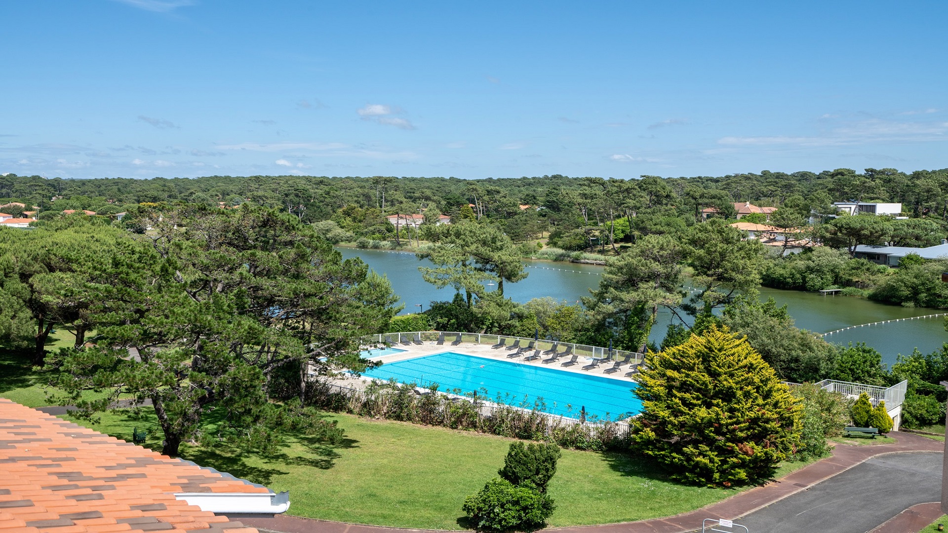 hotel-chiberta-golf-biarritz-pyrenees-atlantiques-piscine-101-seminaires