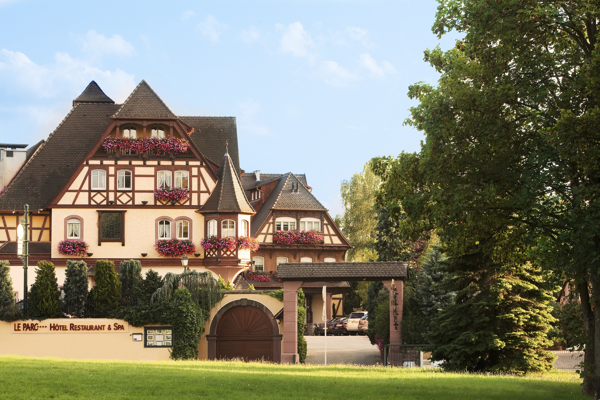 hotel du parc-facade-obernai-alsace-strasbourg