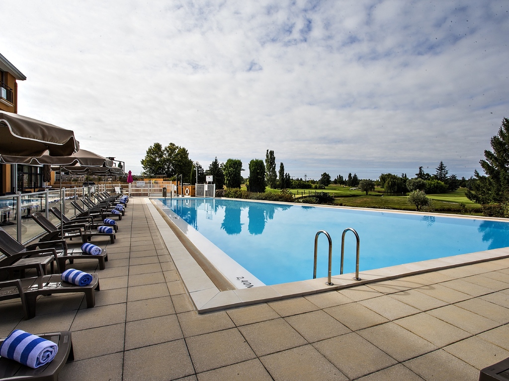 mercure-golf-de-seilh-toulouse-occitanie-haute-garonne-piscine-3-101-seminaires